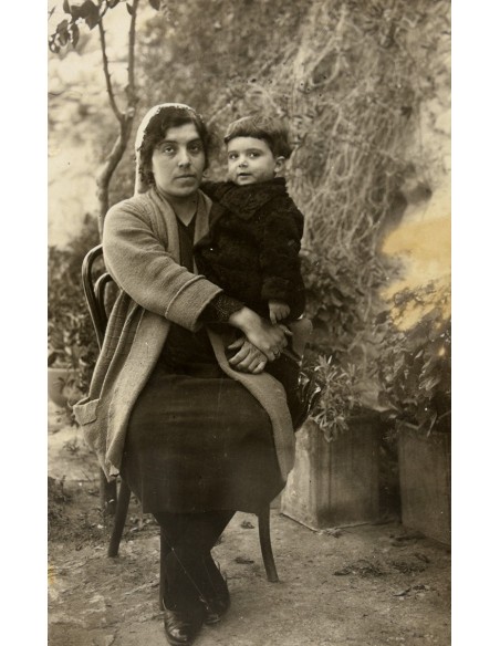 KARIMEH ABBOUD - Lady photographer