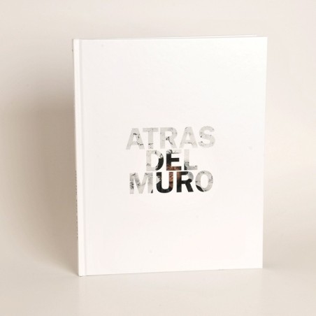 Atras del muro